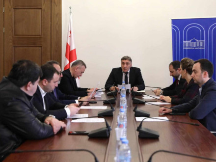 The Sector Economy and Economic Policy Committee discusses the Draft Law on State Property